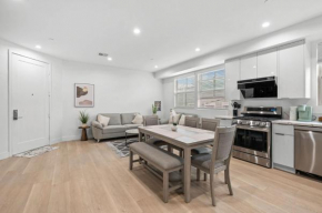 Modern Spacious Home with Parking & Fully Equipped Kitchen #3